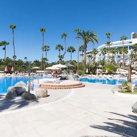 Altamira 81 - One Bed Адехе